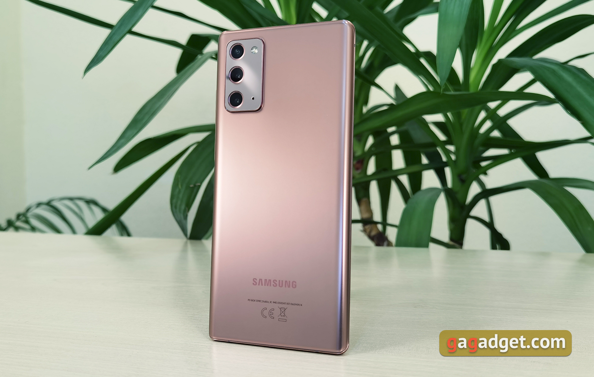 Обзор Samsung Galaxy Note20: у нас с собой было три камеры, стилус и пластиковый корпус-12