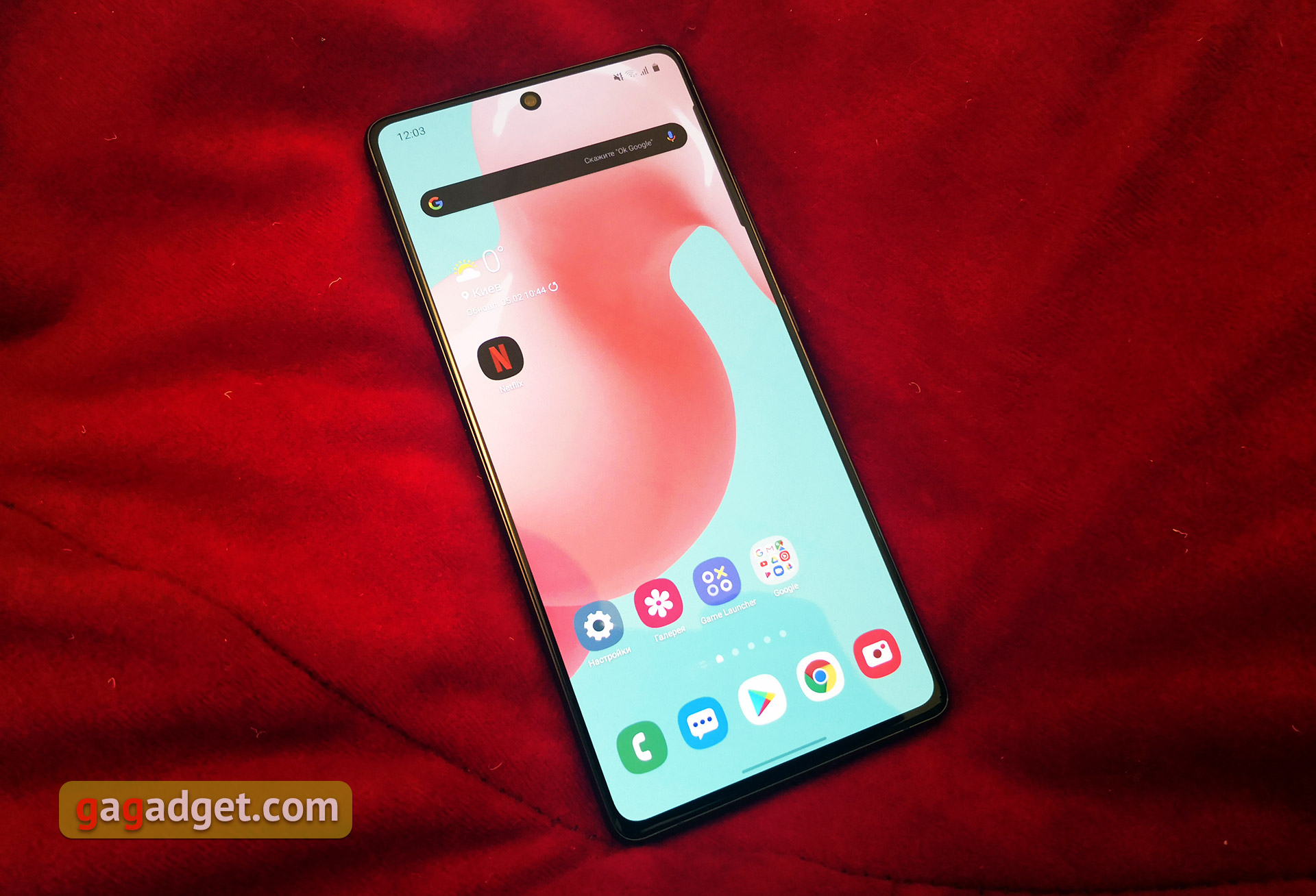 Обзор Samsung Galaxy S10 Lite: флагман на минималках