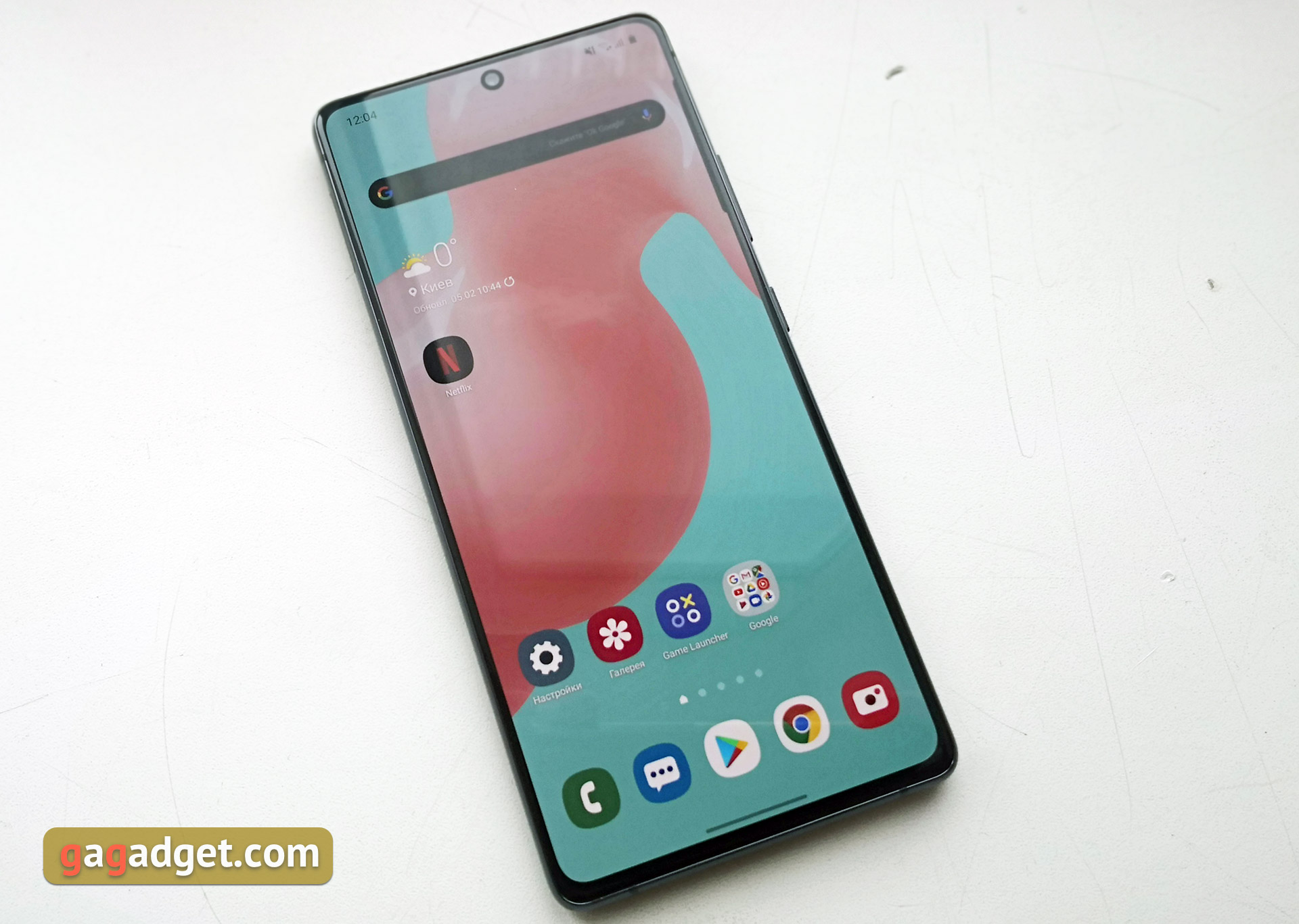 Обзор Samsung Galaxy S10 Lite: флагман на минималках-12