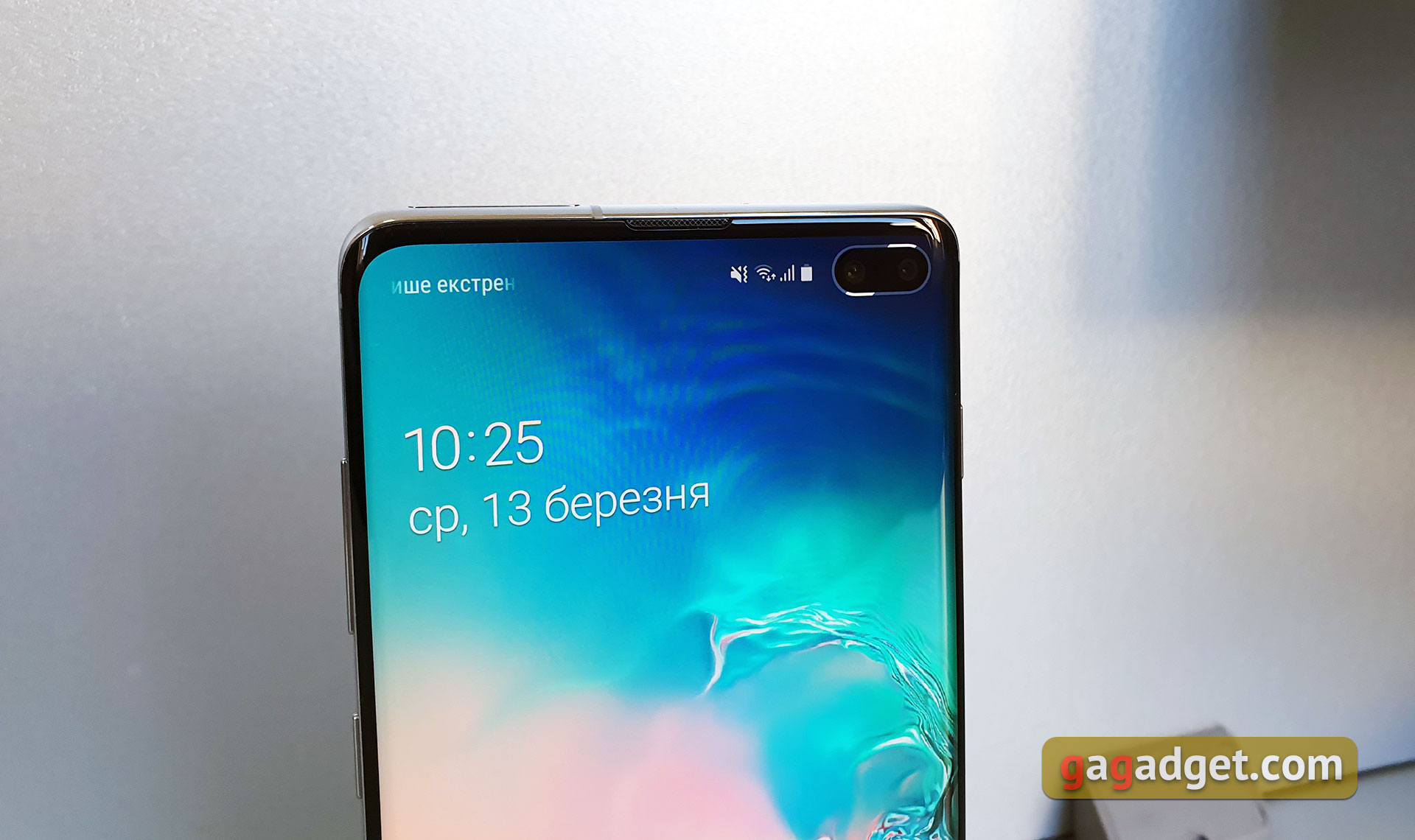 Огляд Samsung Galaxy S10+: ювілейний флагман з п'ятьма камерами-6