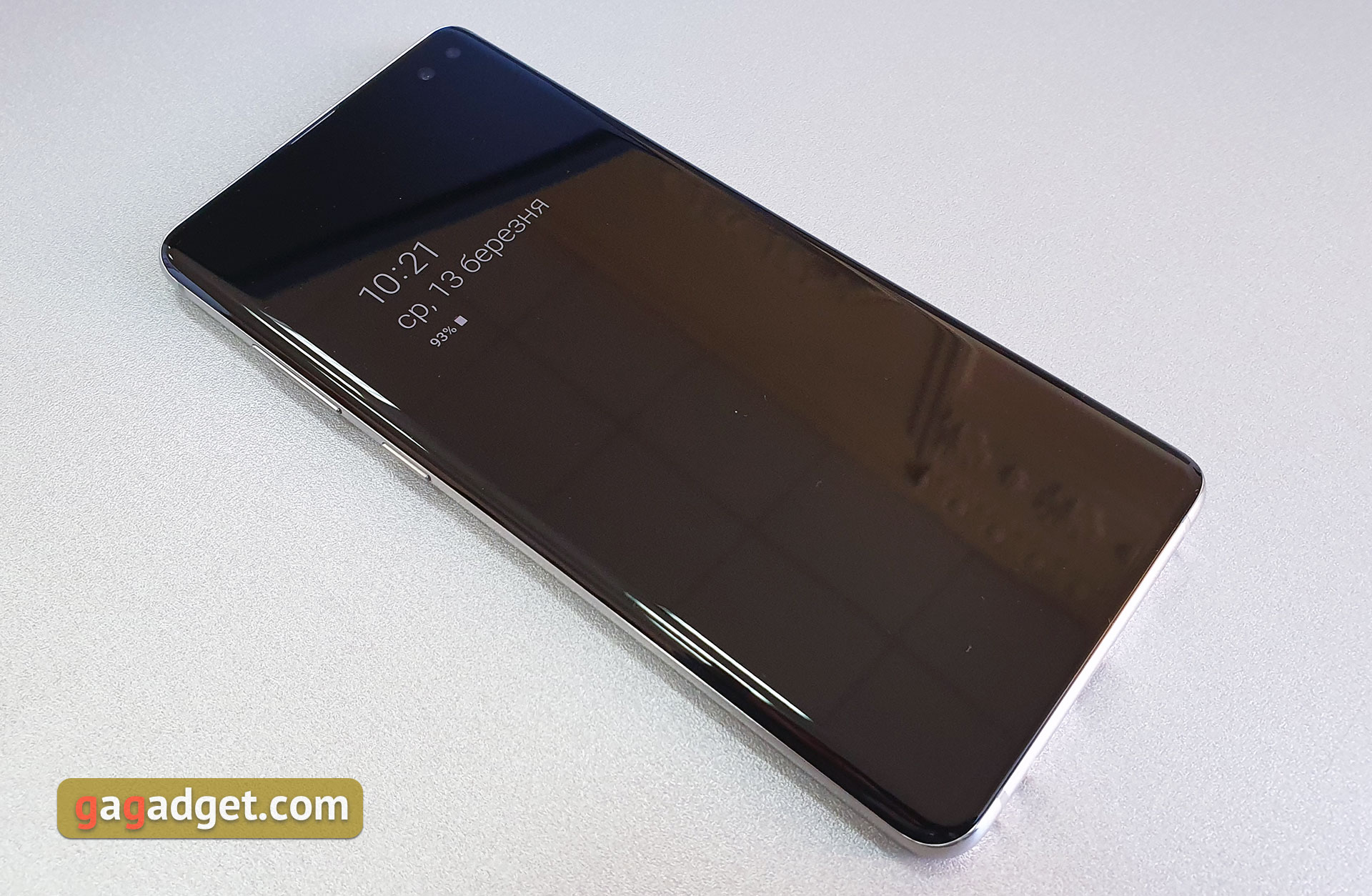 Огляд Samsung Galaxy S10+: ювілейний флагман з п'ятьма камерами-7