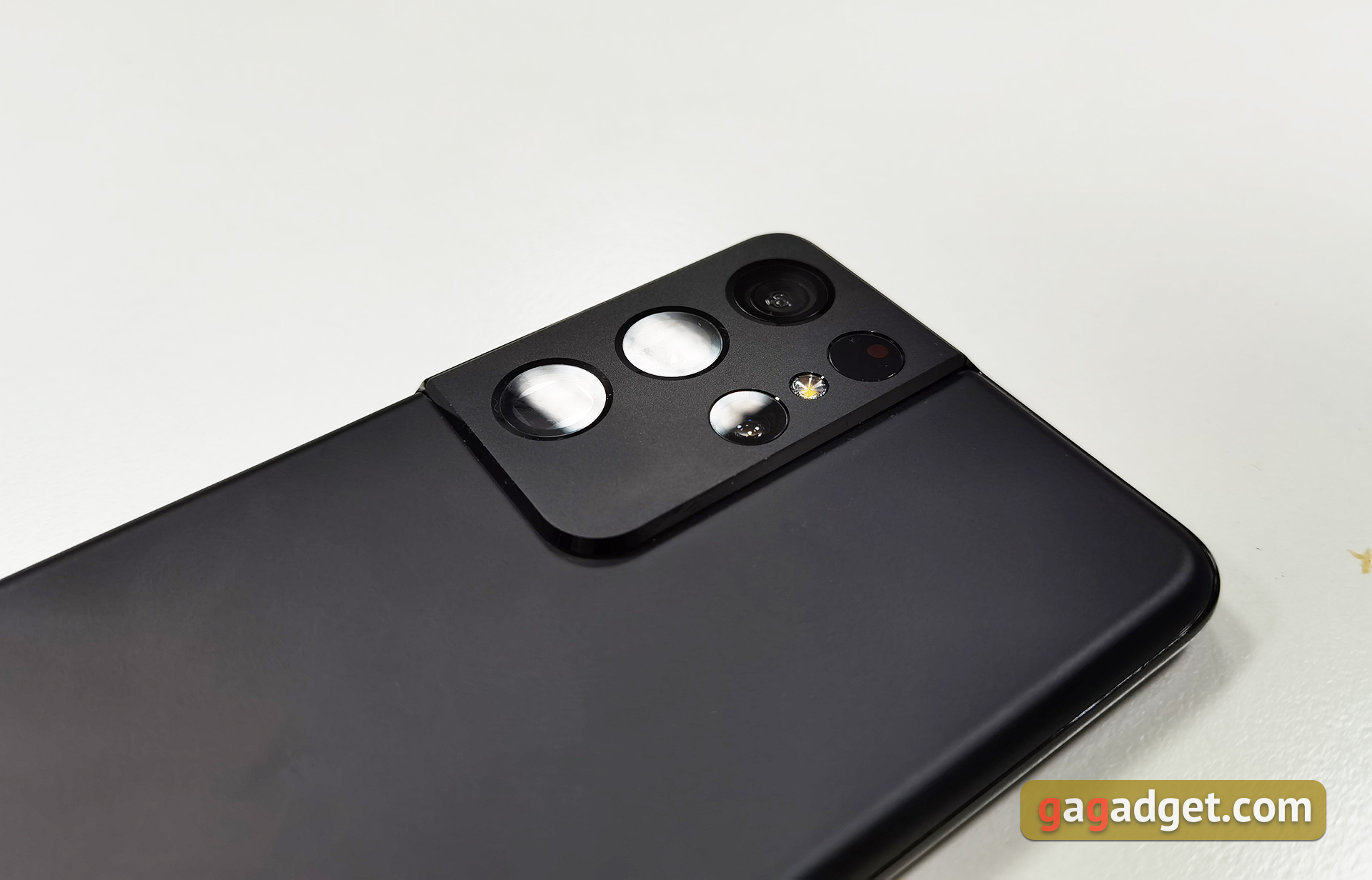 Флагманская линейка Samsung Galaxy S21 и наушники Galaxy Buds Pro своими глазами-35