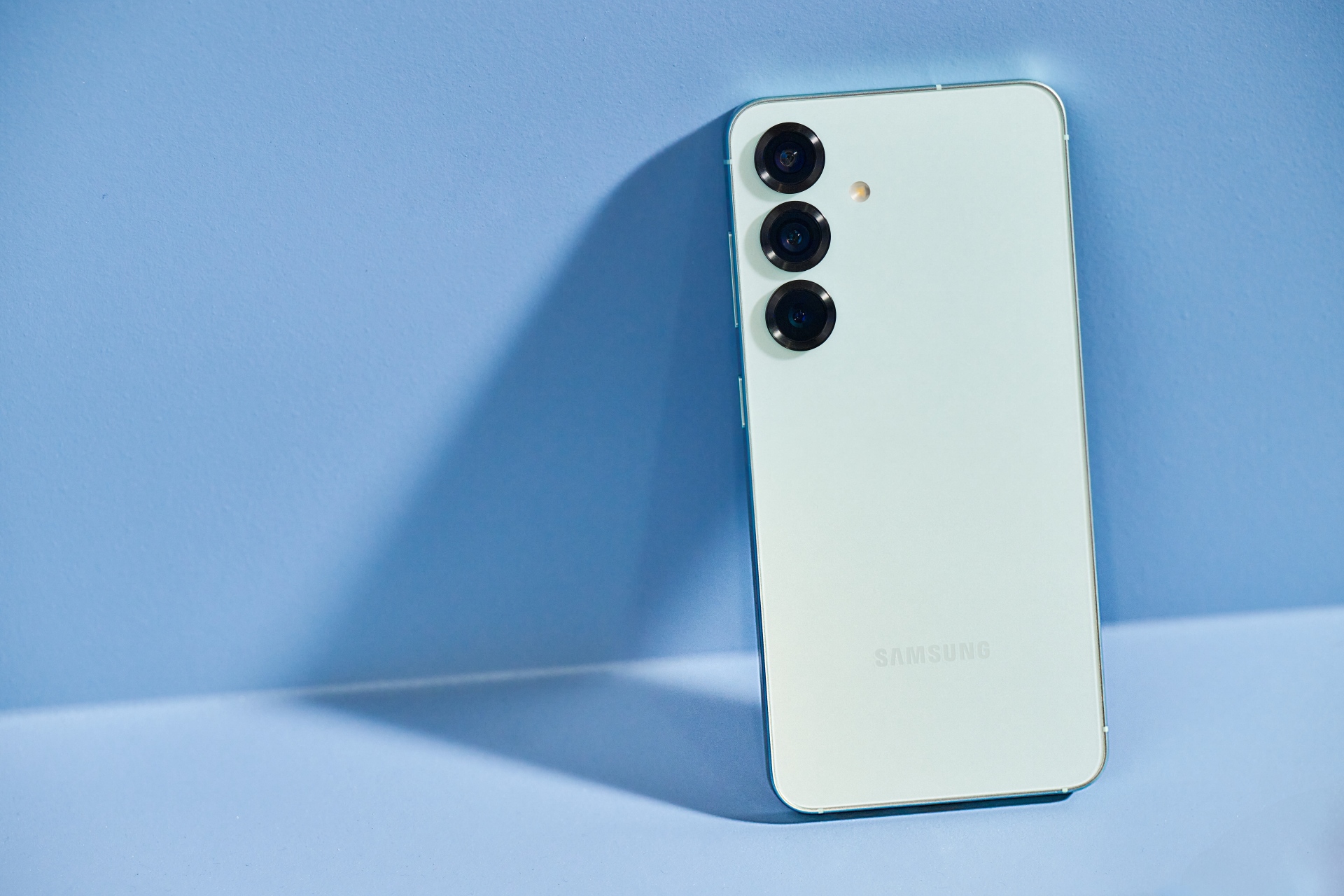 Samsung Galaxy S25+ in Mint colour