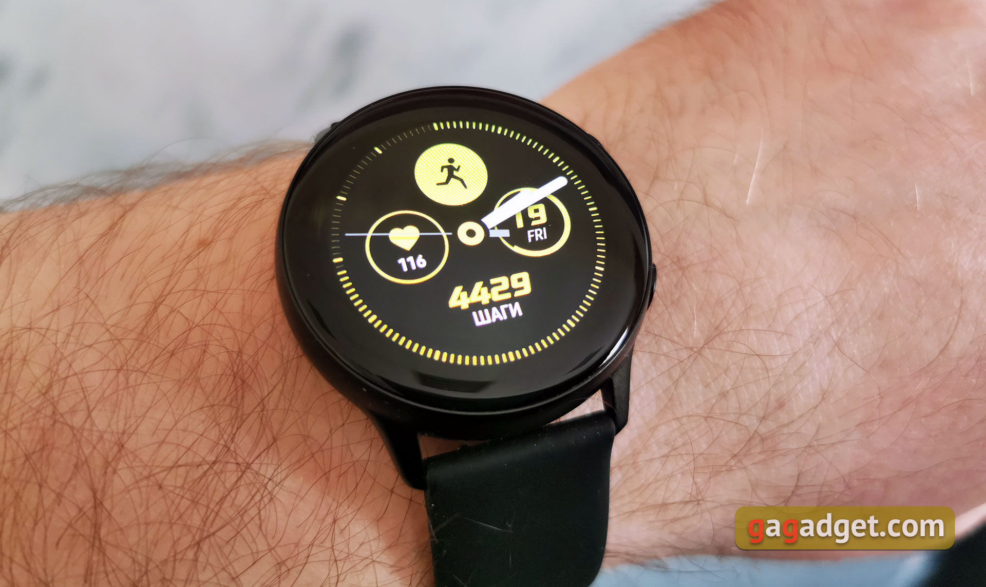 Огляд Samsung Galaxy Watch Active: стильно, спортивно та функціонально-6