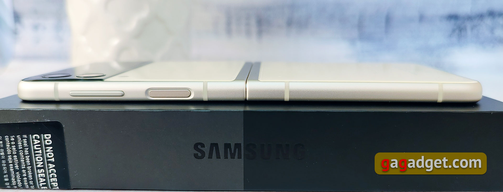 Samsung Galaxy Z Flip3 review: best foldable smartphone of the year-12