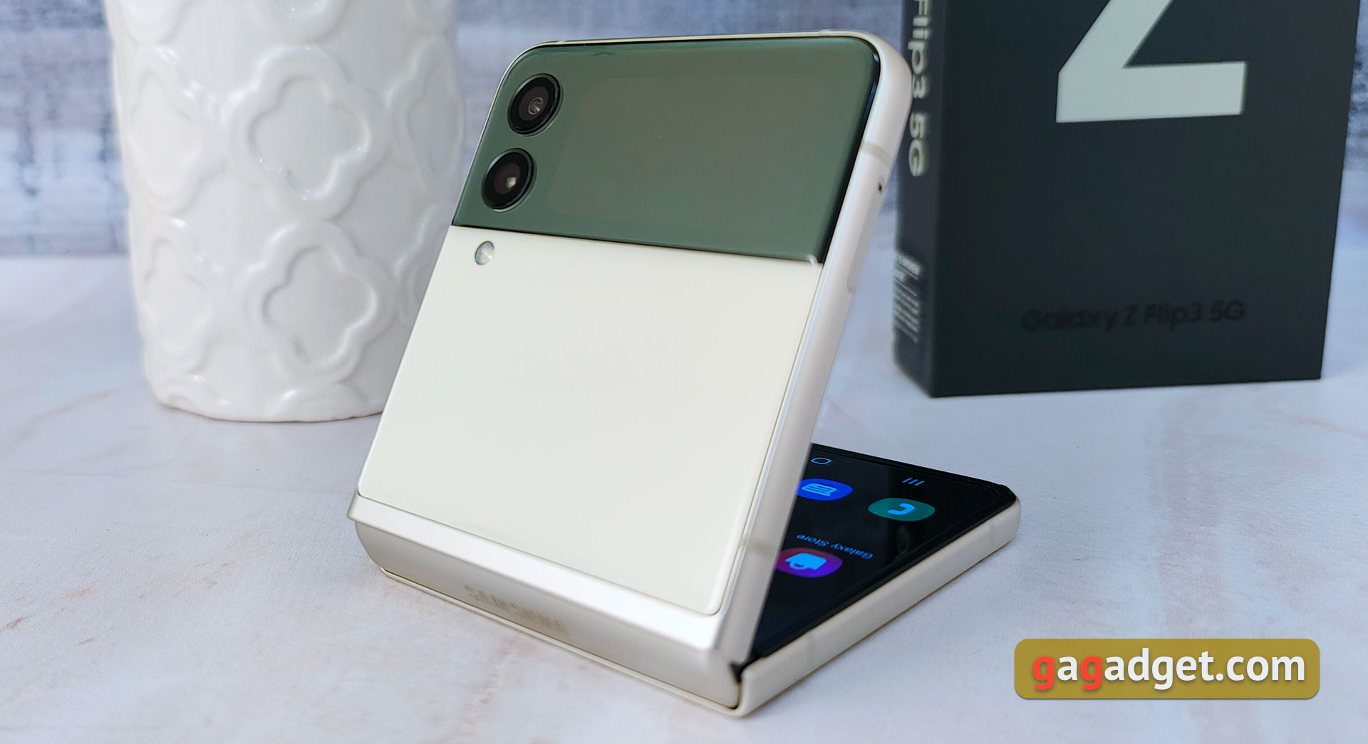 Samsung Galaxy Z Flip3 review: best foldable smartphone of the year-16