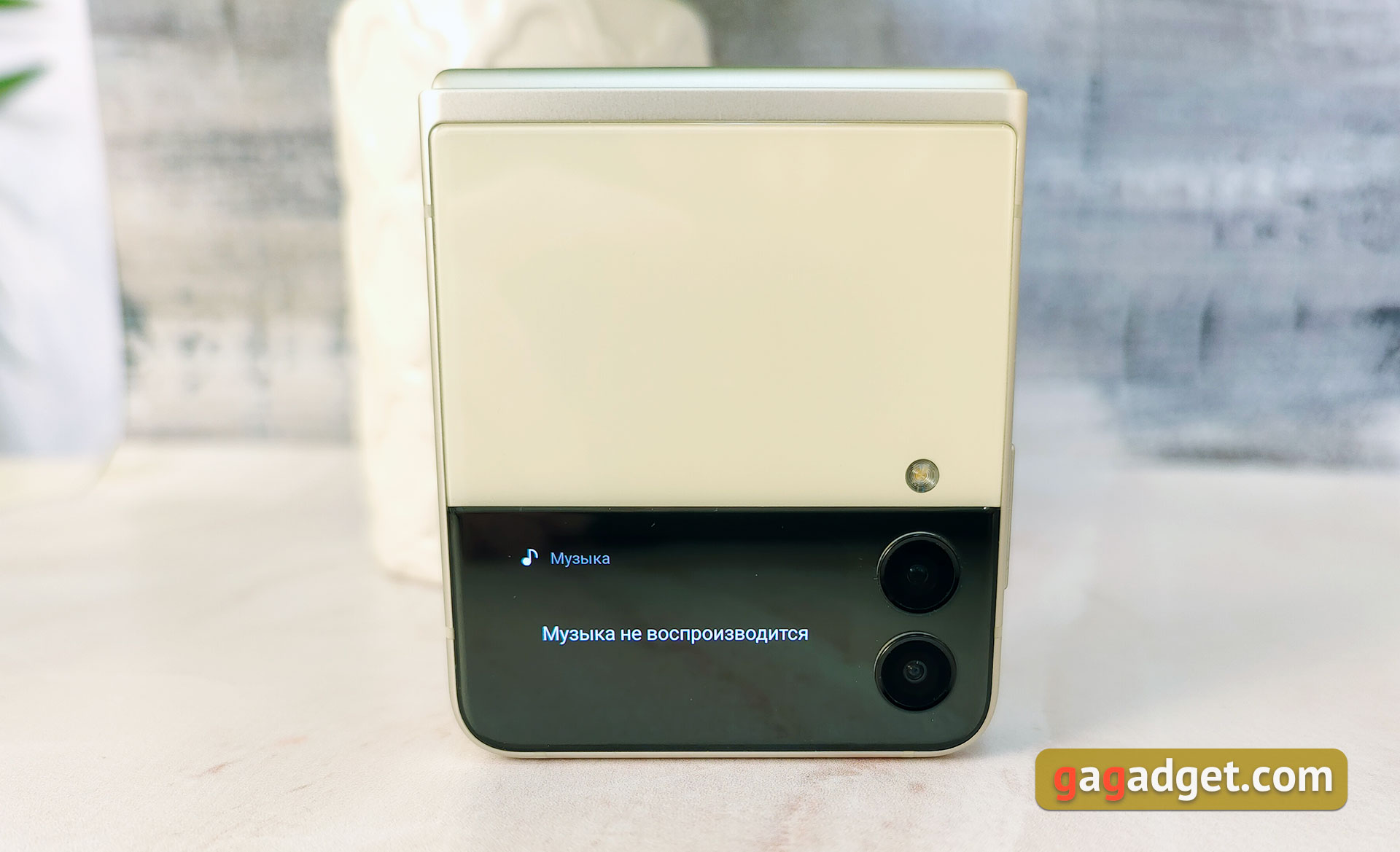 Samsung Galaxy Z Flip3 review: best foldable smartphone of the year-20