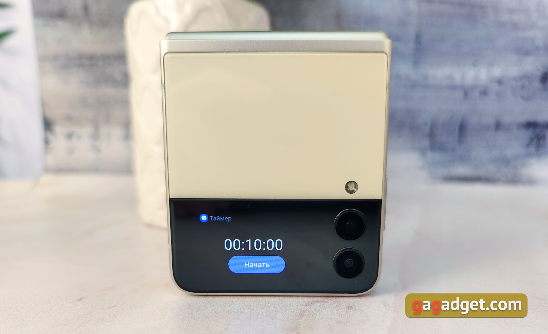 Samsung Galaxy Z Flip3 review: best foldable smartphone of the year-23