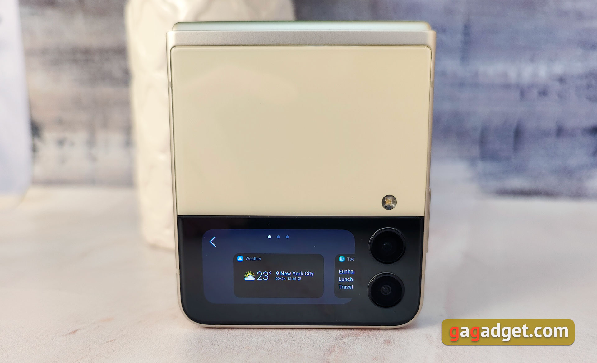 Samsung Galaxy Z Flip3 review: best foldable smartphone of the year-25
