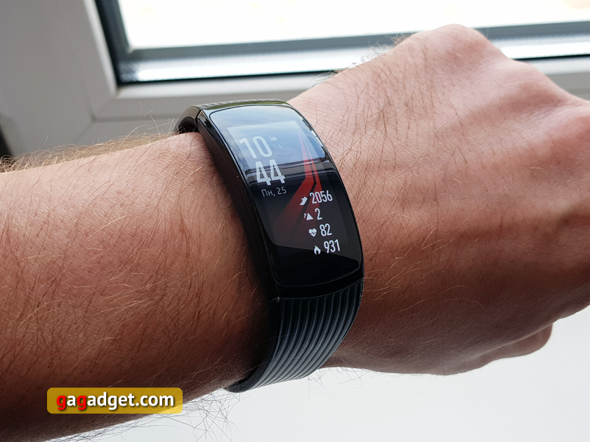 samsung-gear-fit2-pro-04.jpg