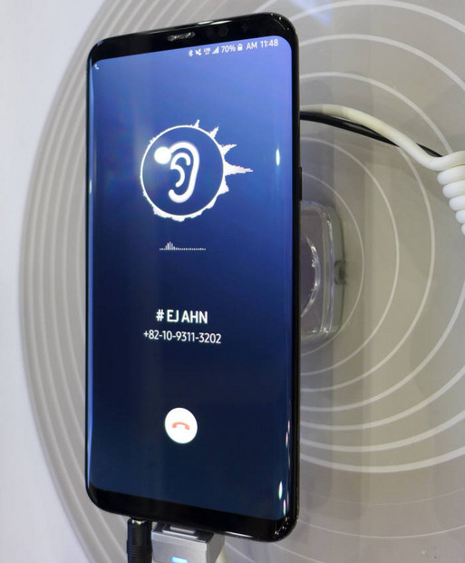 samsung-no-speaker-vibration-display-lg-too-1.jpg