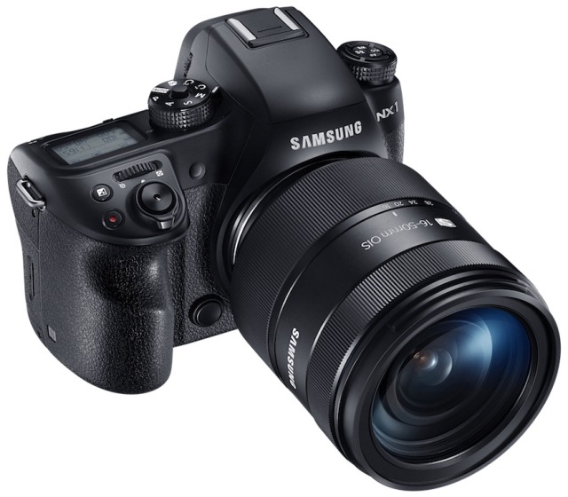 Флагманская беззеркалка Samsung NX1 с 28.2-мегапиксельной APS-C матрицей