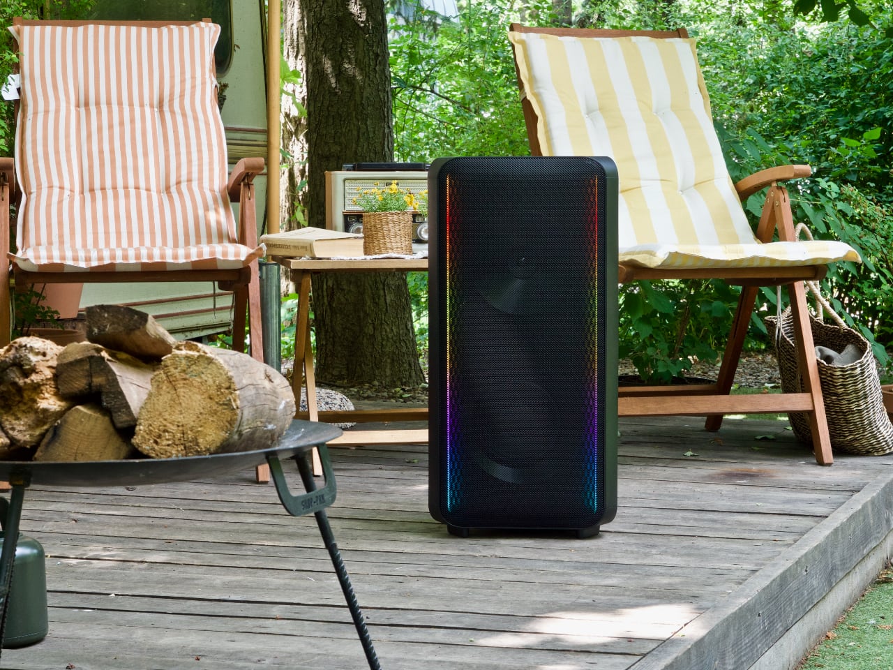 Король вайбу: огляд надпотужної акустичної колонки Samsung Sound Tower MX-ST50B зі вбудованим акумулятором та світлодіодною підсвіткою-23