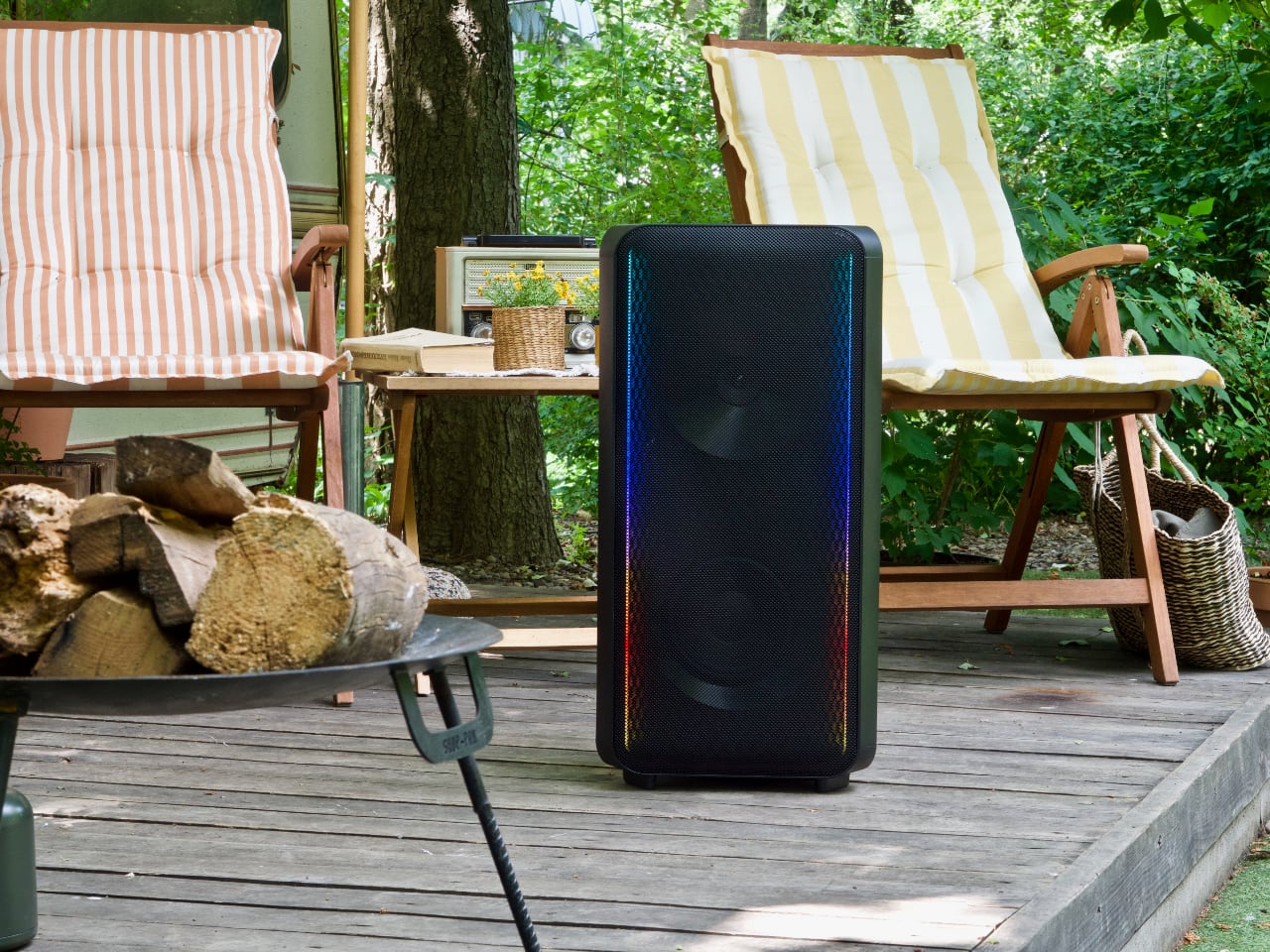 Король вайбу: огляд надпотужної акустичної колонки Samsung Sound Tower MX-ST50B зі вбудованим акумулятором та світлодіодною підсвіткою-24