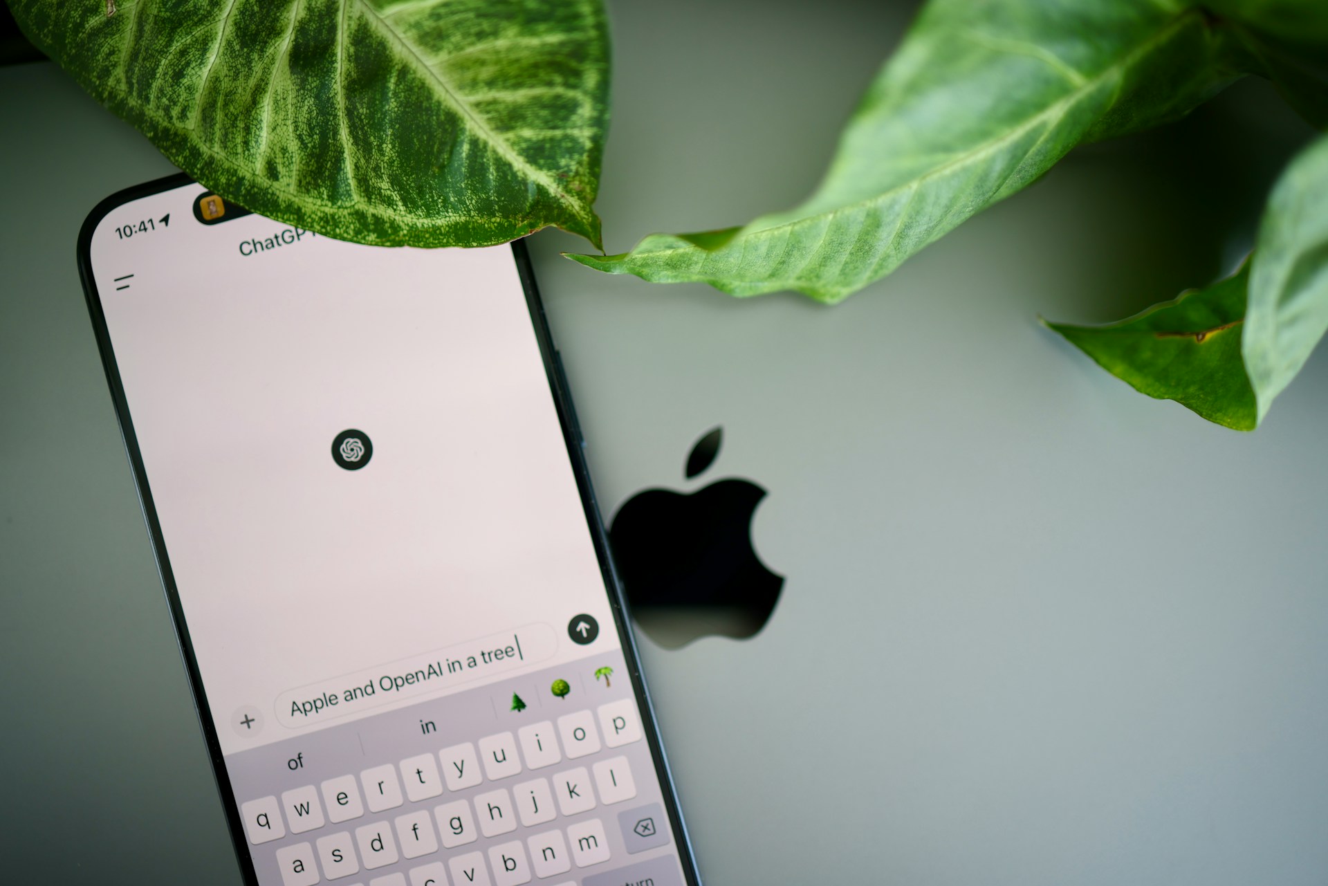 Apple and OpenAI in talks to create chatbot for iPhone - Bloomberg