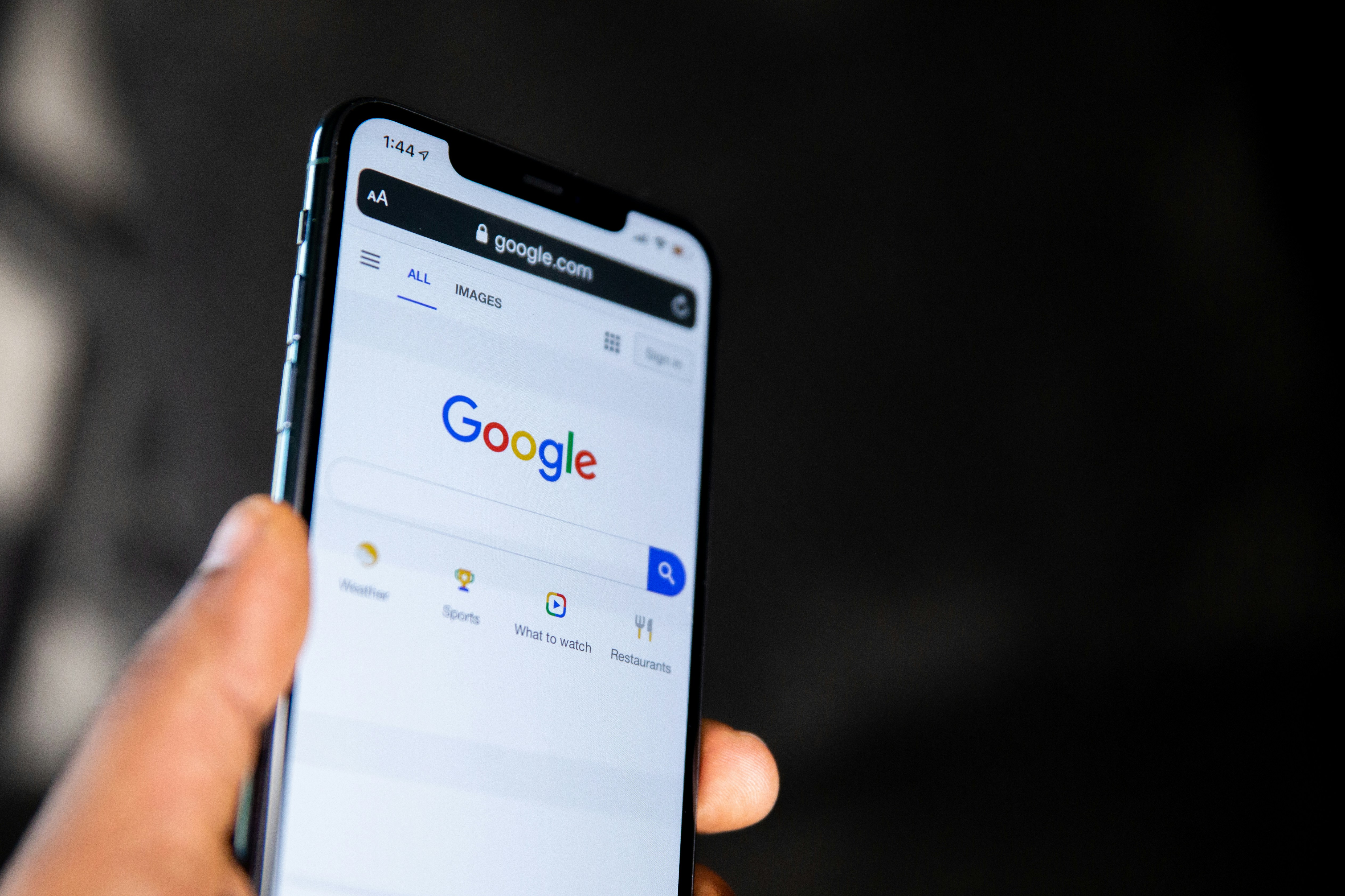 Google pays publishers thousands of dollars to use its AI to write articles - media outlet