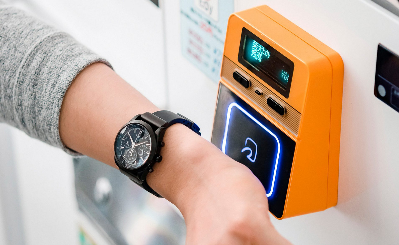 sony-wena-wrist-active-7.jpg