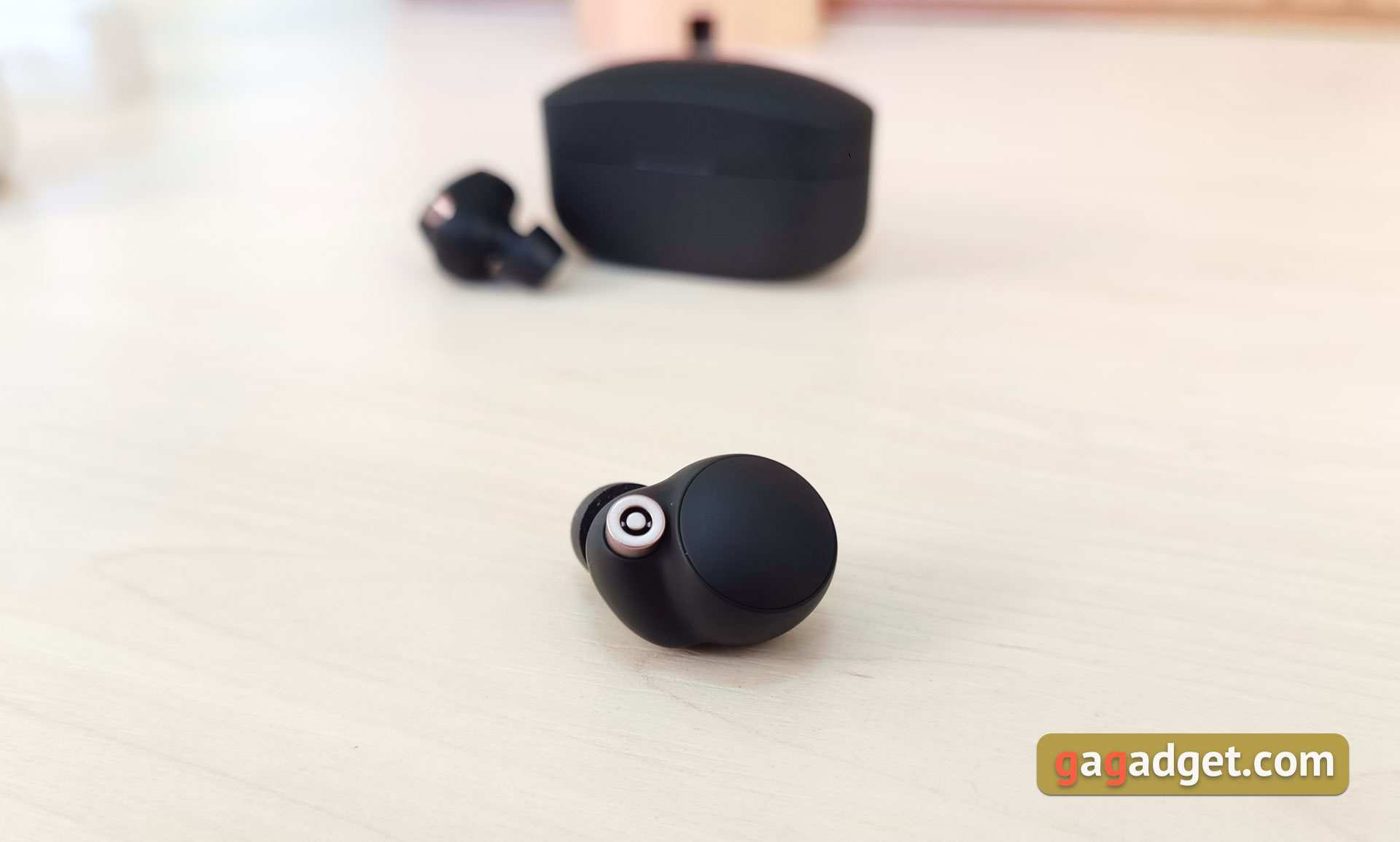 Sony WF-1000XM4 Review: TWS Flagship Earbuds with Best Noise Cancellation-8