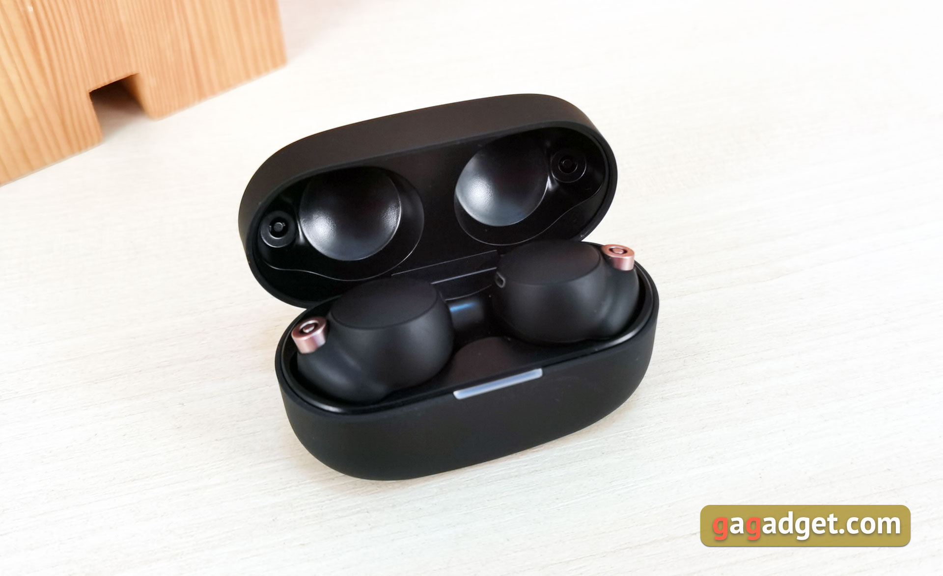 Sony WF-1000XM4 Review: TWS Flagship Earbuds with Best Noise Cancellation-53