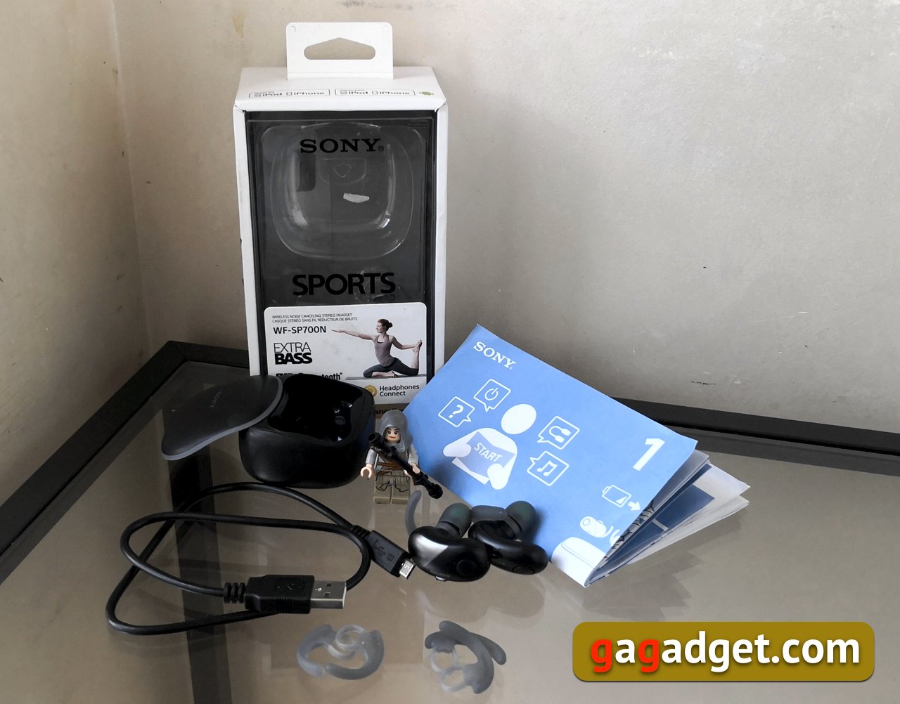 sony-wf-sp700n_01.jpg