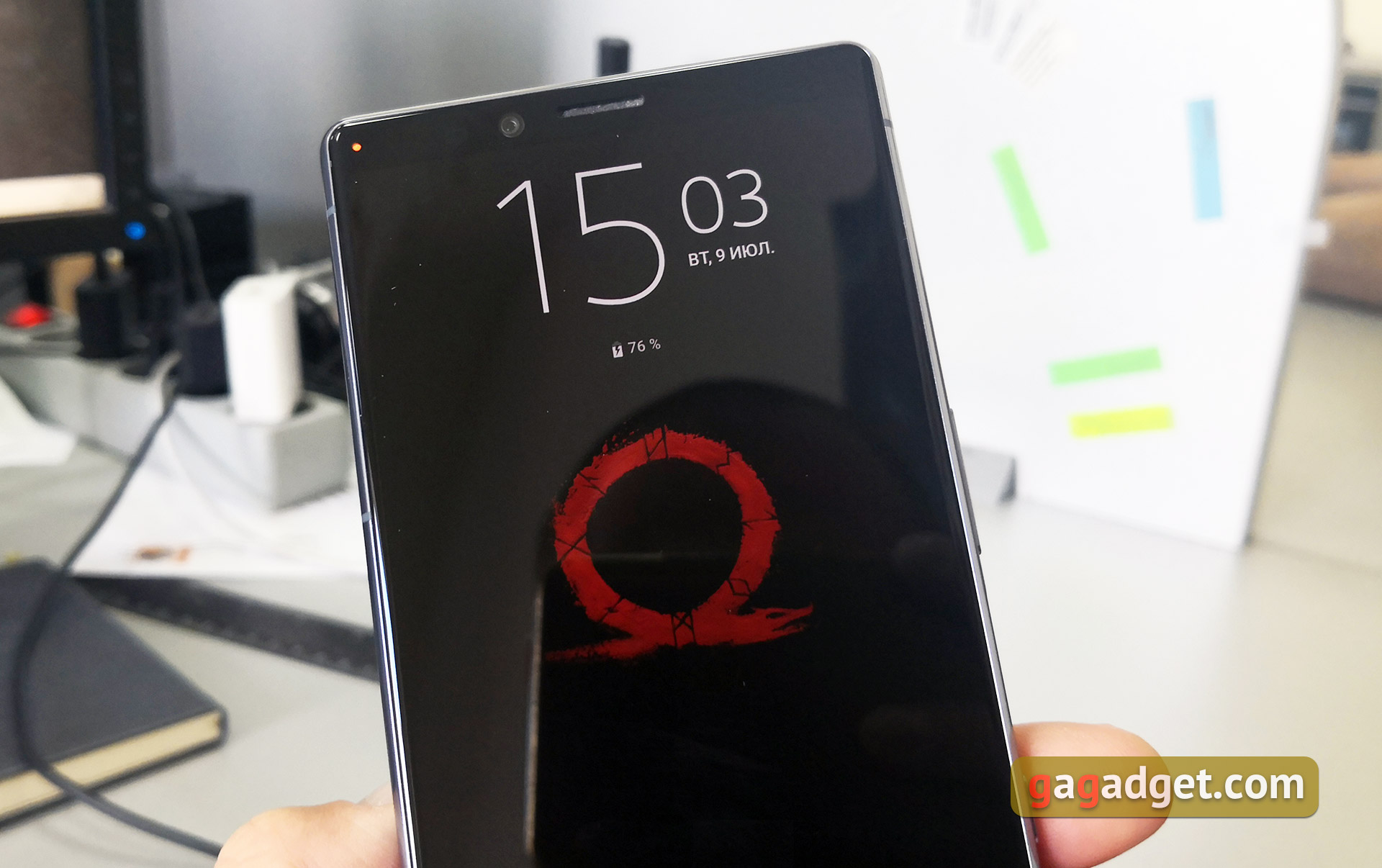 Огляд Sony Xperia 1: "високий" флагман з 4K HDR OLED дисплеєм-6