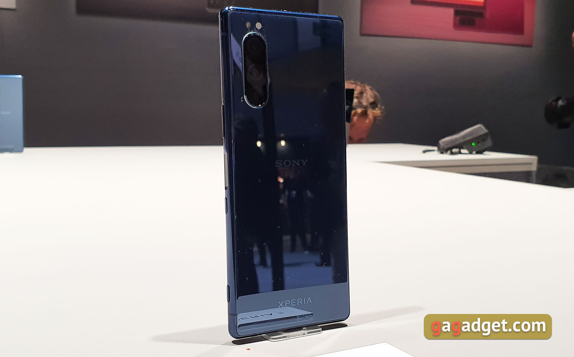 IFA 2019: первое знакомство с уменьшенным флагманом Sony Xperia 5-11