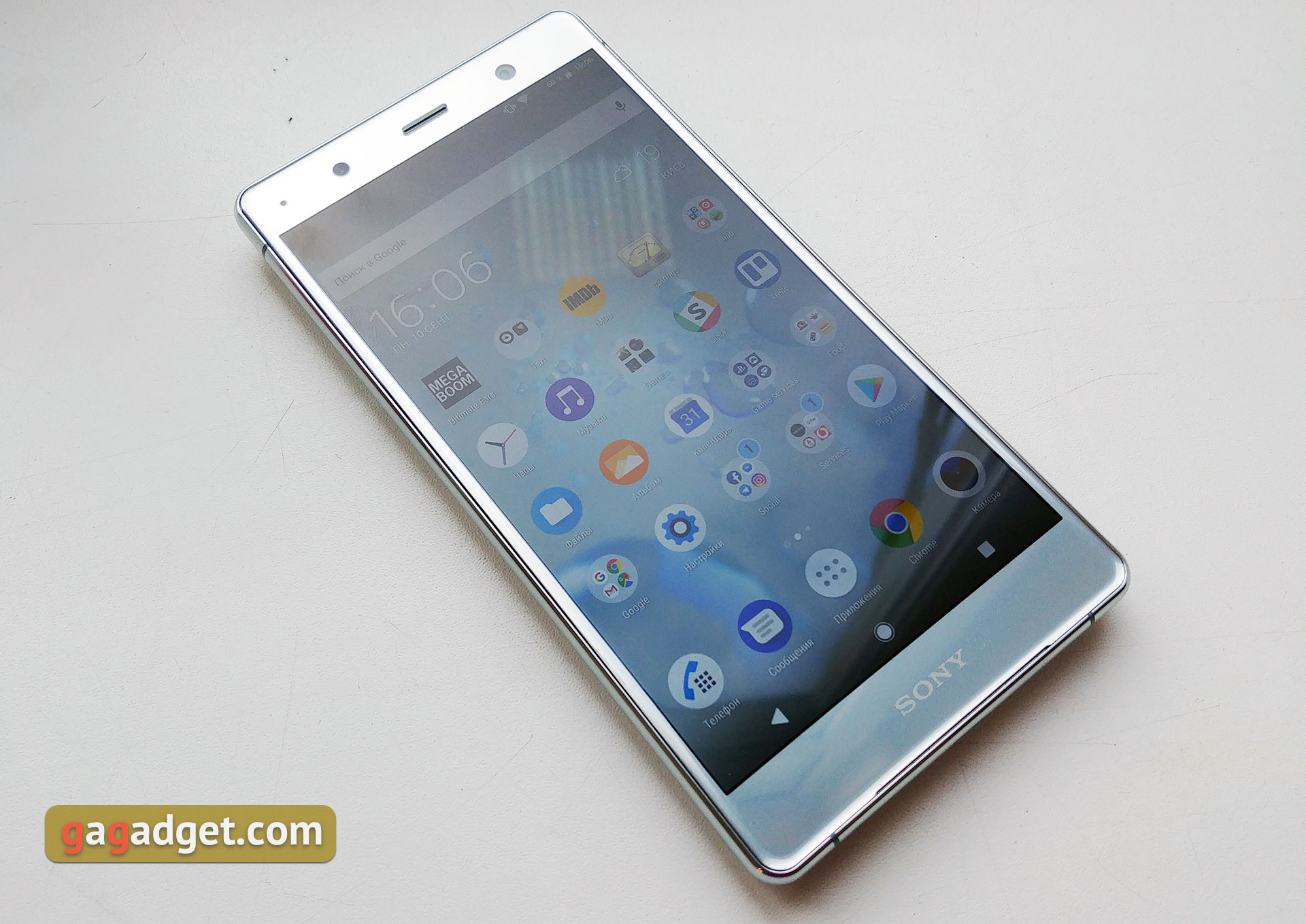 sony-xperia-xz2-premium-02.jpg