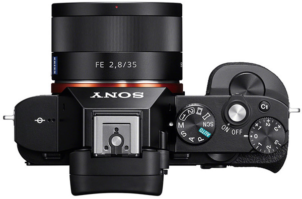 Sony Alpha 7R II: первая в мире беззеркалка с полнокадровой матрицей с обратной подсветкой-3