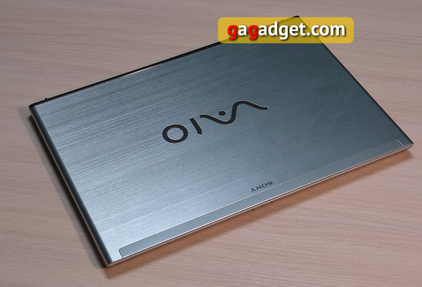 Обзор ноутбука с сенсорным экраном Sony Vaio T13 Touch (SVT1312X1RS)-2