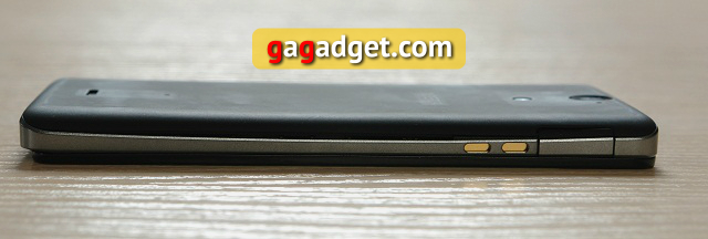 Обзор Sony XPERIA V: субфлагман со степенью-5