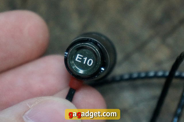 Обзор наушников SoundMAGIC E10-12