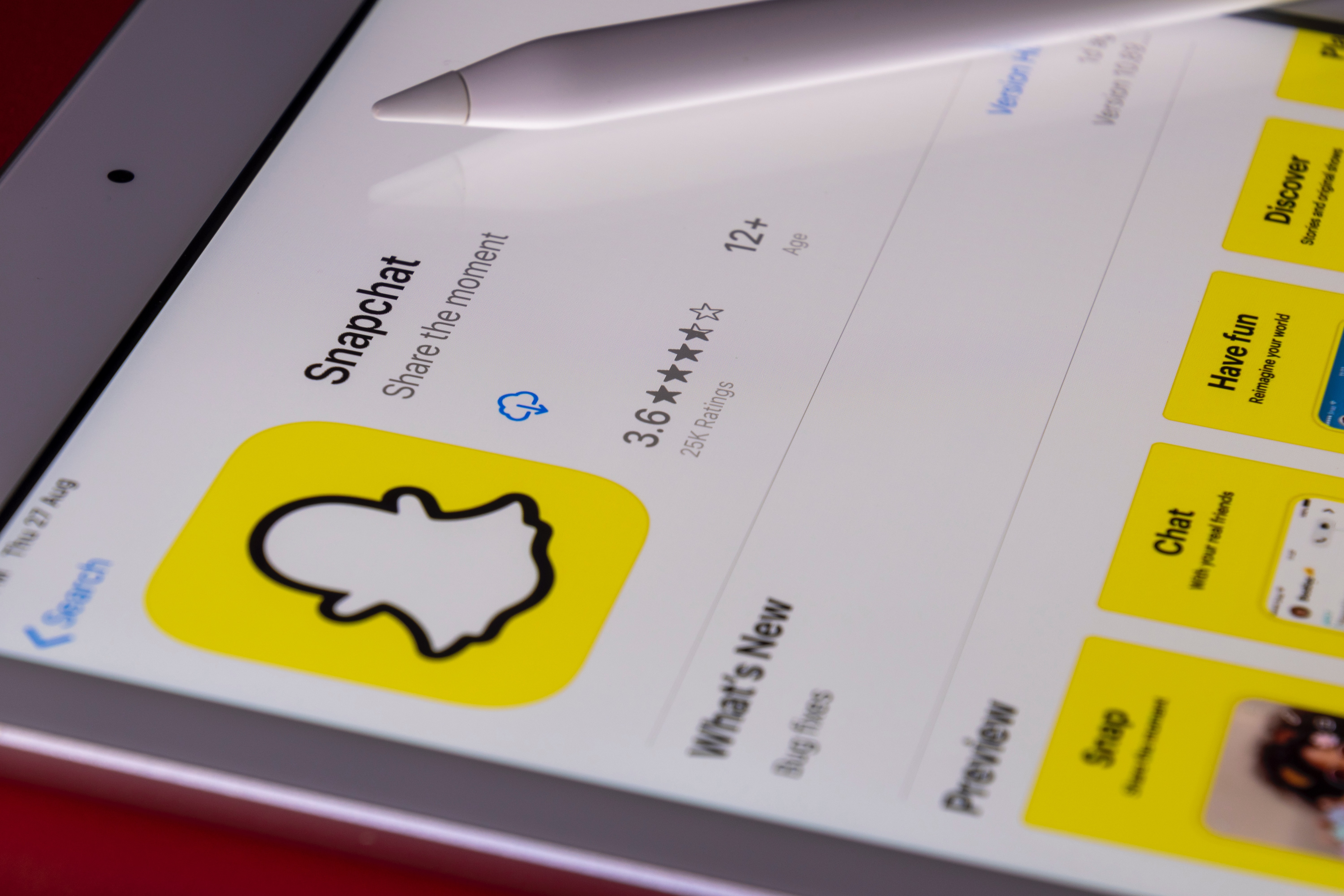 Великобритания расследует чат-бот Snapchat из-за рисков для конфиденциальности подростков