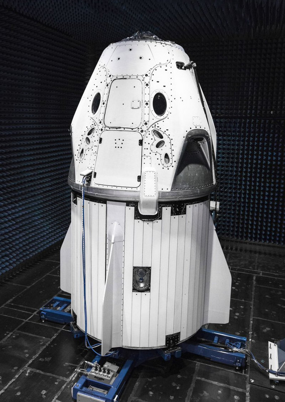 spacex_crew-dragon-v2-elon-musk.jpg