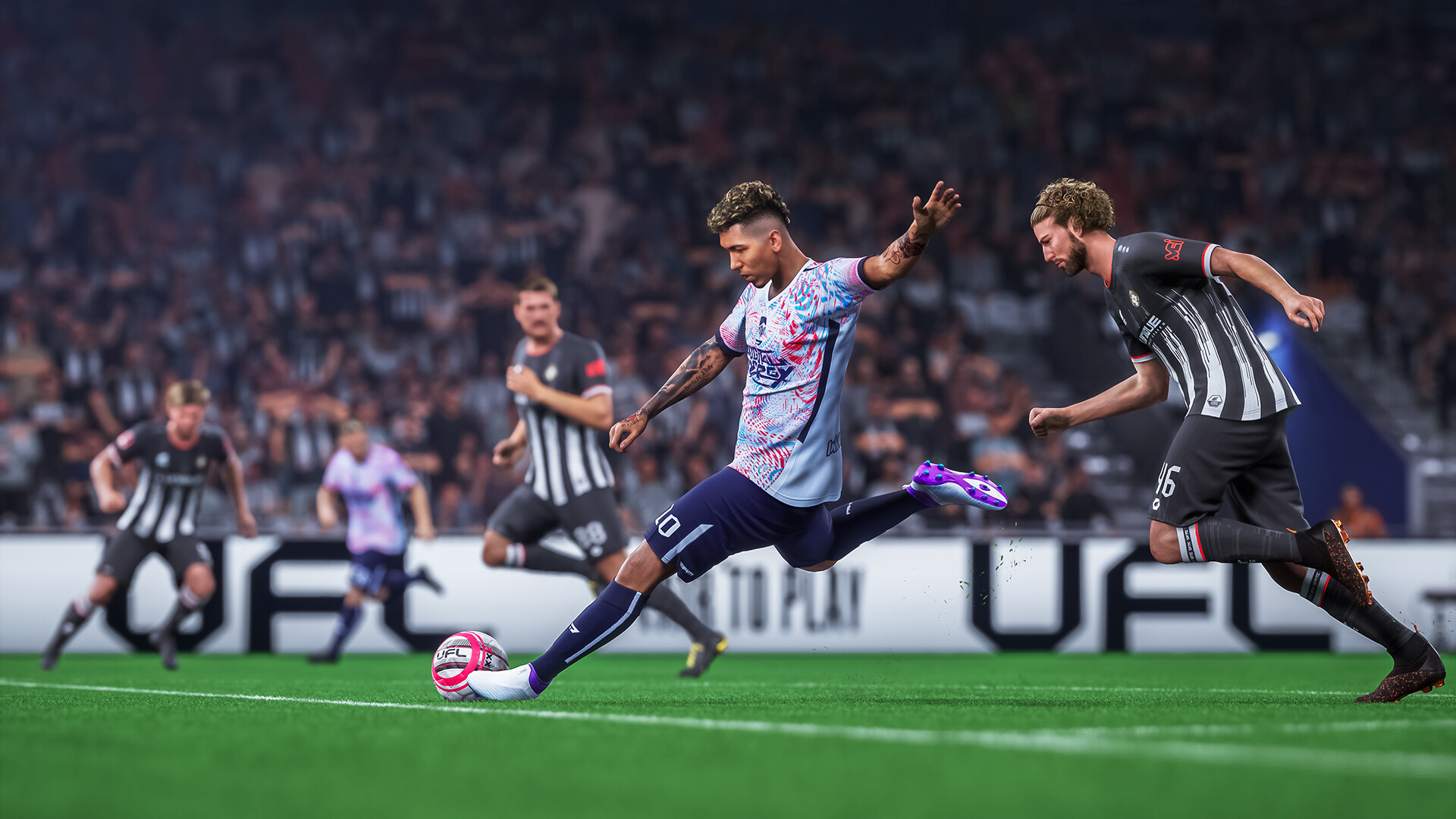 A player dribbles the ball in the UFL