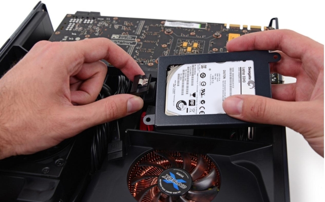 В iFixit разобрали прототип Valve Steam Machine-6