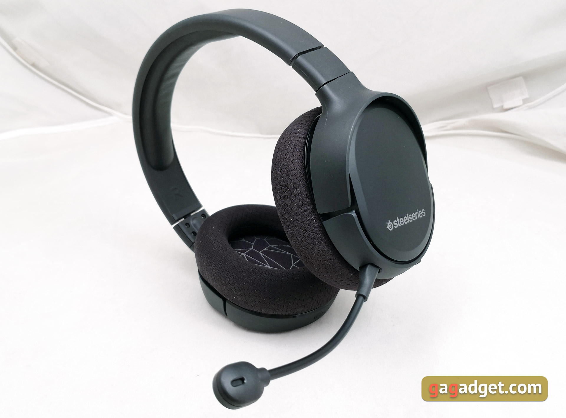 Огляд SteelSeries Arctis 1 Wireless: бездротова ігрова гарнітура для всіх платформ-8