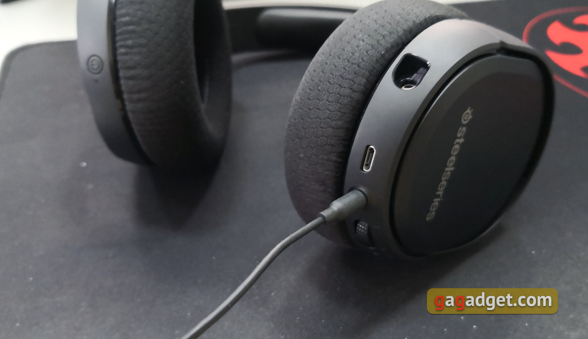 Огляд SteelSeries Arctis 1 Wireless: бездротова ігрова гарнітура для всіх платформ-29