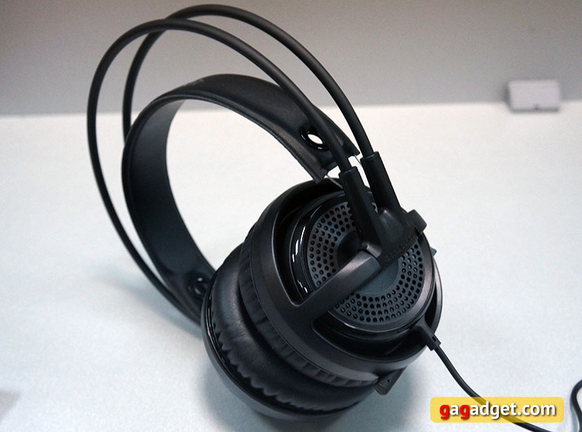 Обзор геймерской гарнитуры SteelSeries Siberia V3