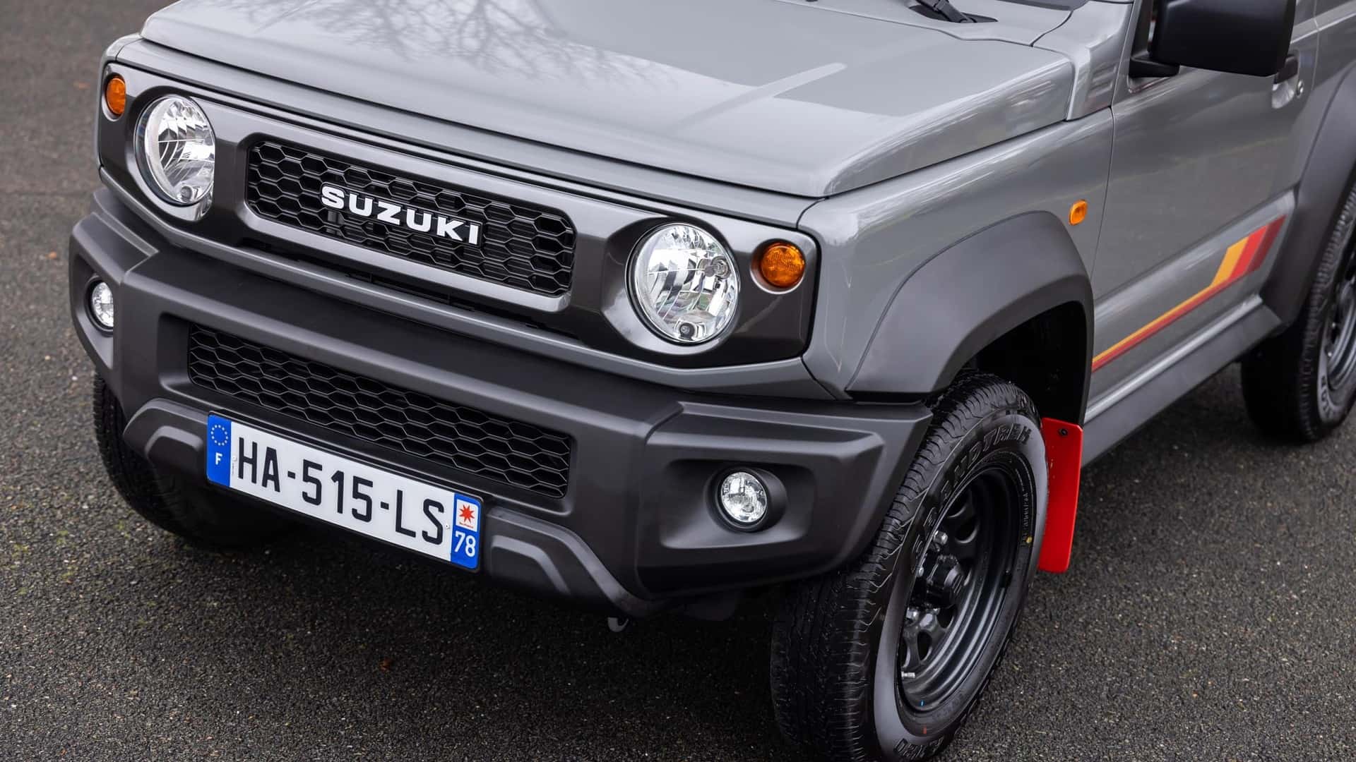 Suzuki Jimny 55ème Anniversaire у Франції - фото 4
