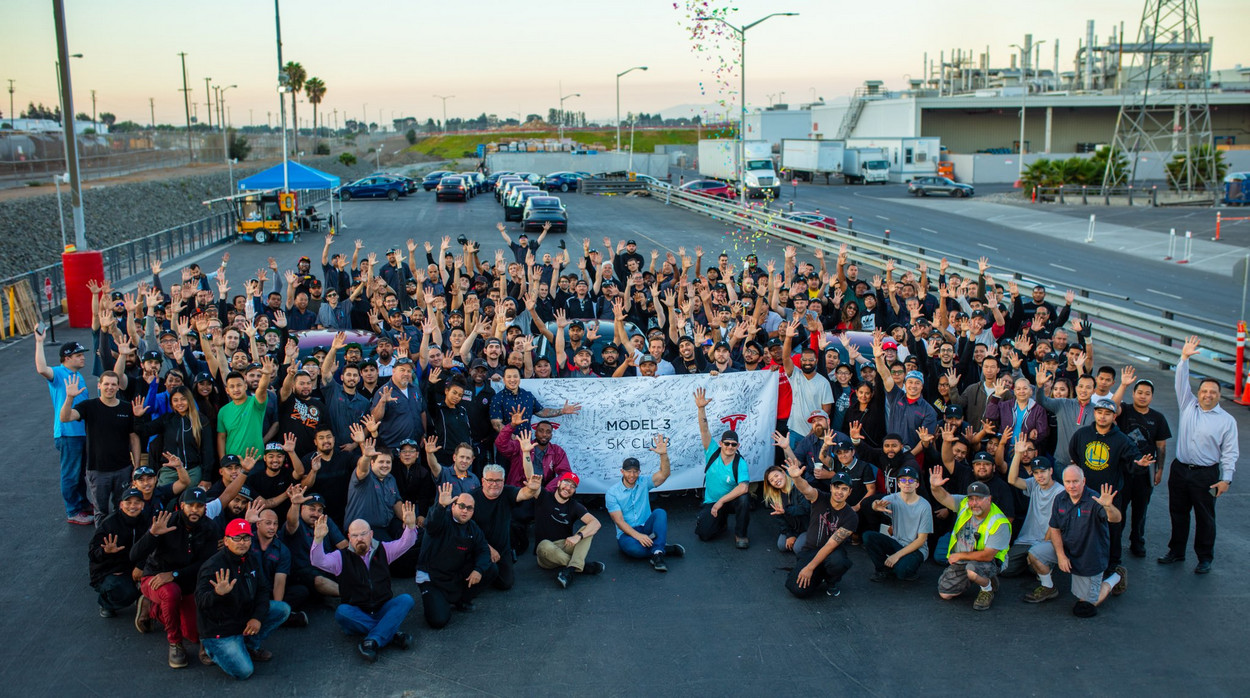 tesla-model-3-5k-club-official.jpg
