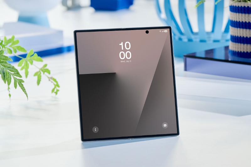 Samsung Galaxy Z Fold 7: design and functionality