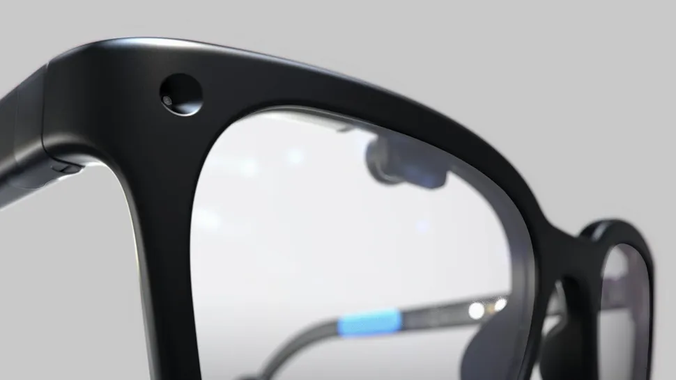 Halo AI display and design