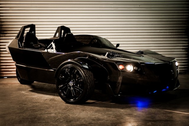 Бэтмен одобряет: трехколесный электромобиль Torq Roadster Бэтмен одобряет: трехколесный электромобиль Torq Roadster