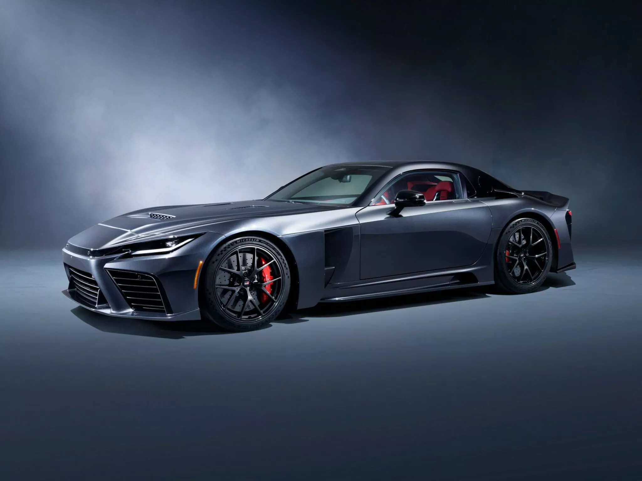 Вид збоку Toyota GR GT