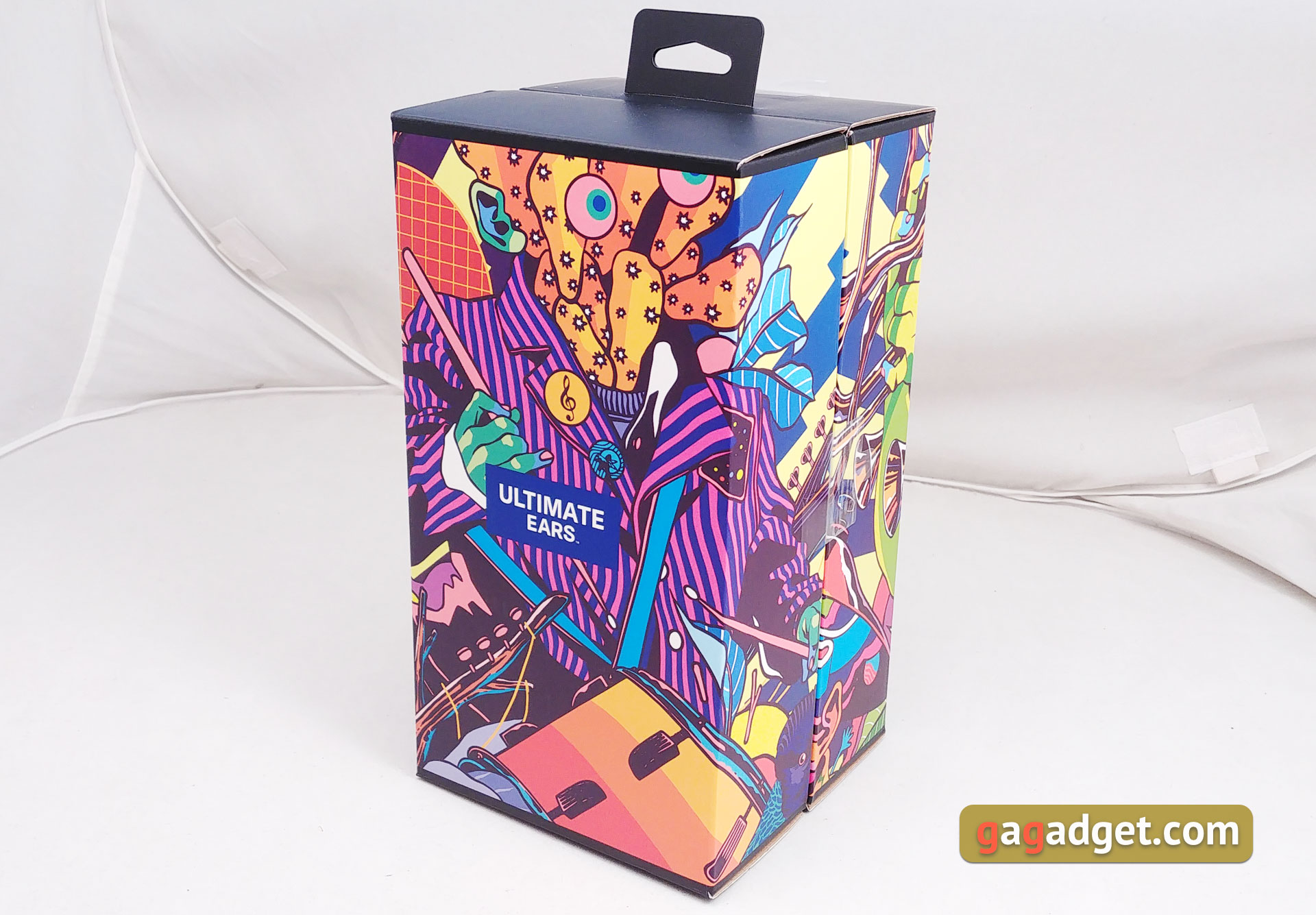ue-megaboom-05.jpg