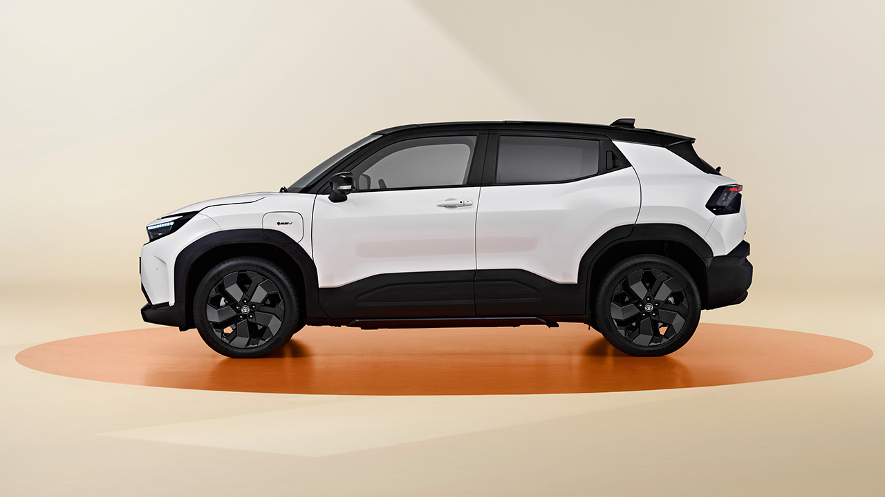 Передня панель Toyota Urban Cruiser
