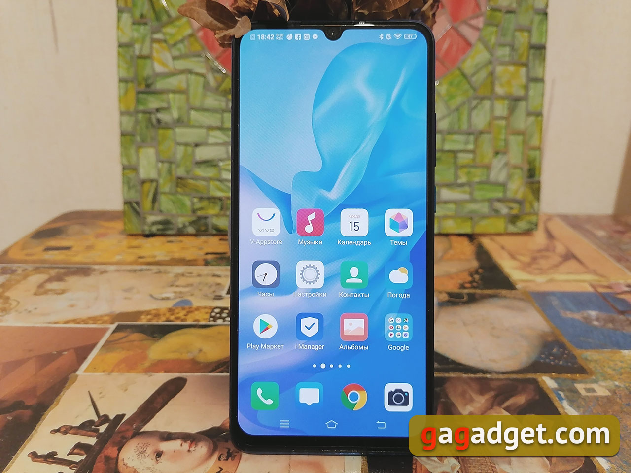 Огляд vivo V17: конкуренти, посуньтеся!