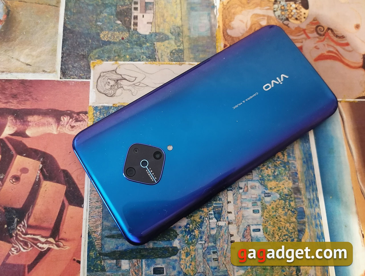 Огляд vivo V17: конкуренти, посуньтеся!-2