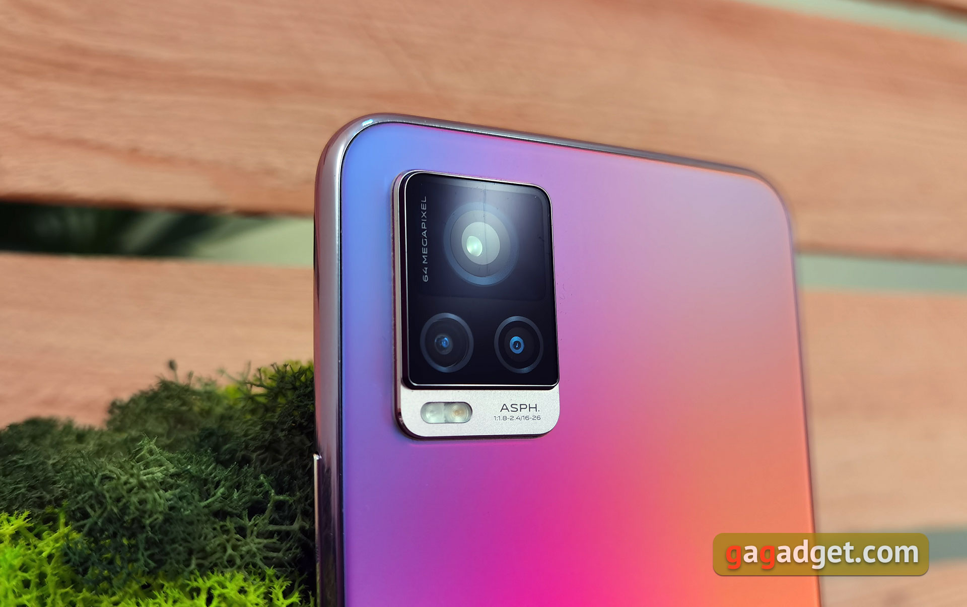 Обзор vivo V20: первый смартфон на Android 11, который можно купить-273