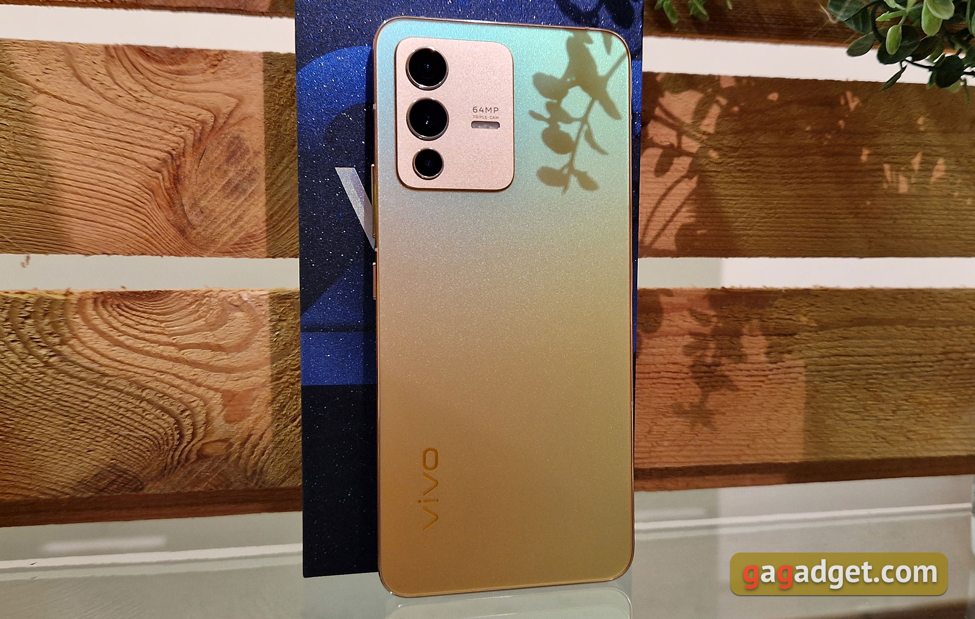 Vivo V23 5G : le premier smartphone à changement de couleur au monde-18
